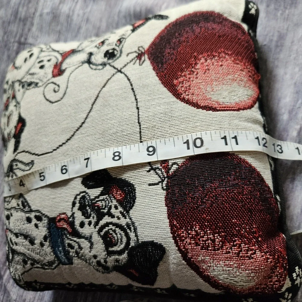 Disney 101 Dalmatians Throw Pillow Tapestry Square Balloon Dogs‎